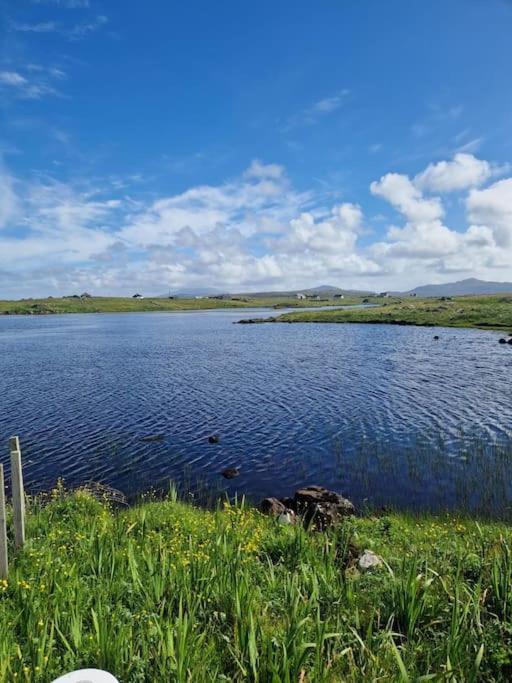 Loch An Eilean Pod Isle Of South Uist Villa Pollachara Luaran gambar