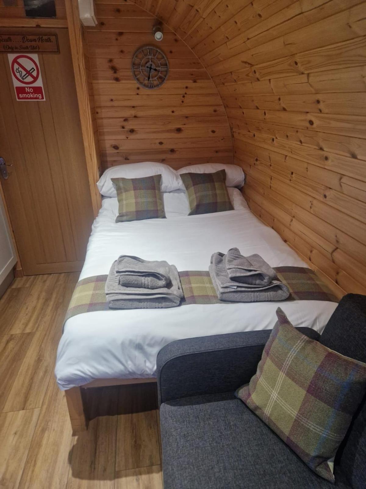 Loch An Eilean Pod Isle Of South Uist Villa Pollachara Luaran gambar